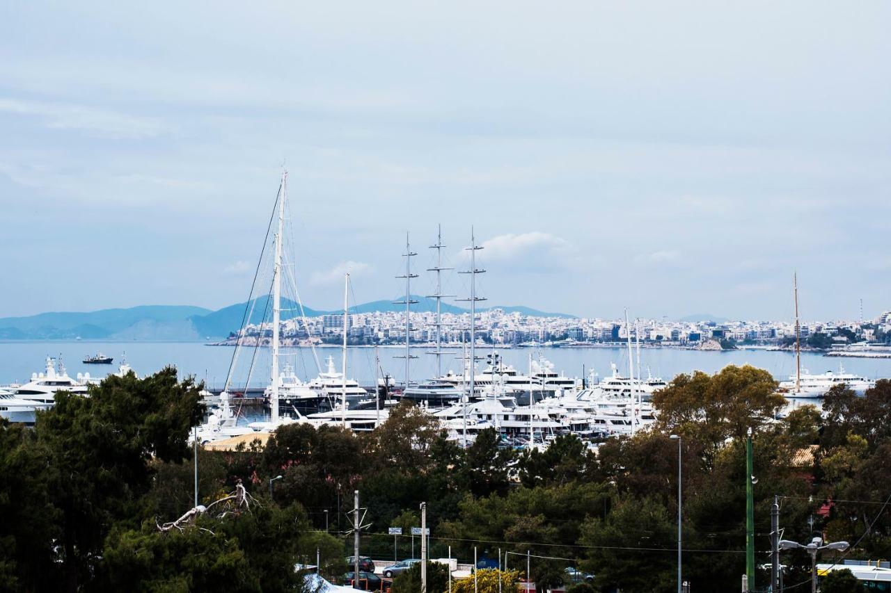 Flisvos Seafront-Marina Apartment Athena Bagian luar foto