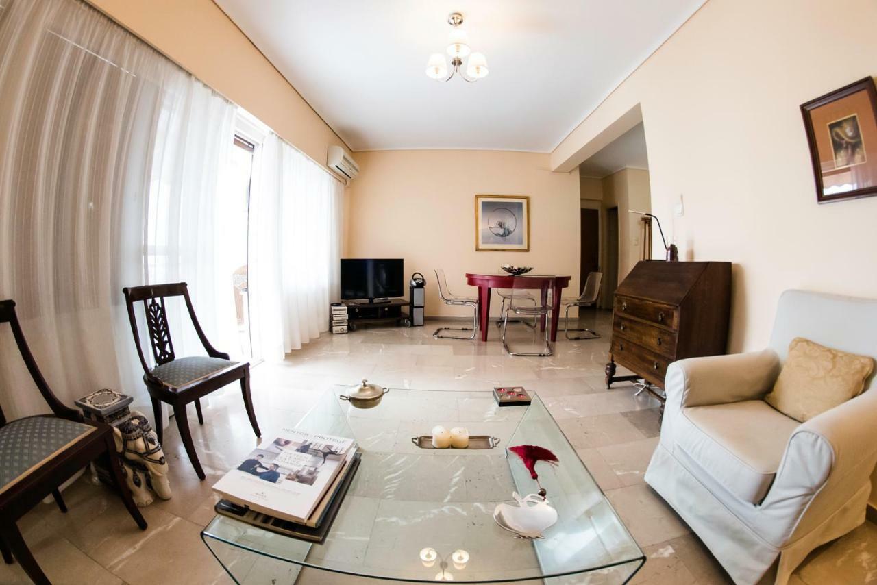 Flisvos Seafront-Marina Apartment Athena Bagian luar foto