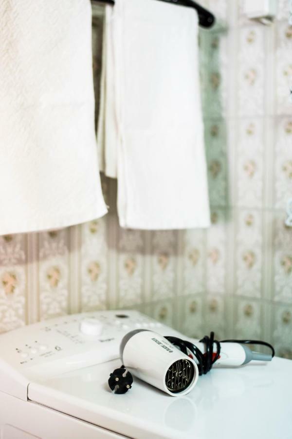 Flisvos Seafront-Marina Apartment Athena Bagian luar foto